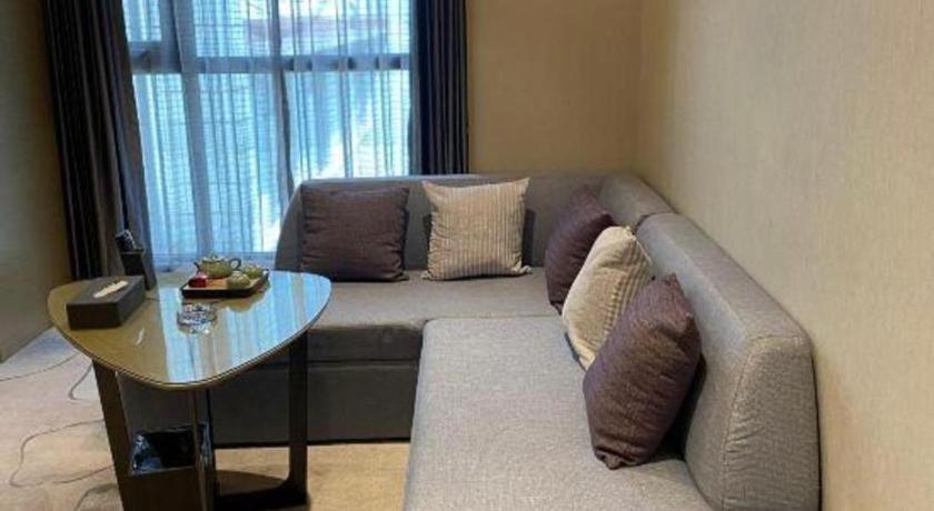 Jinan Silver Plaza Quancheng Hotel Екстер'єр фото